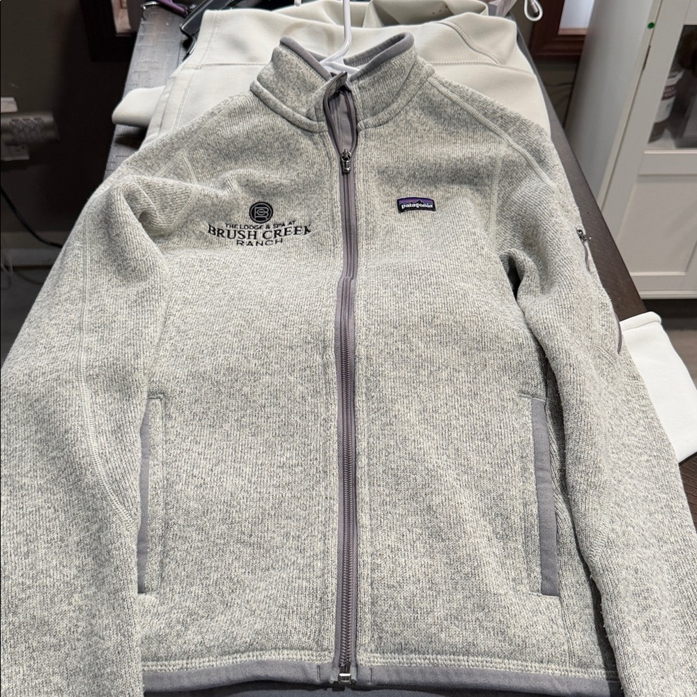 Patagonia Sweater Full Zip Womens XS Fleece Gray Outdoor "Brush Creek Ranch" - Picture 4 of 4